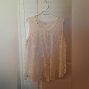 Lace sleeveless top